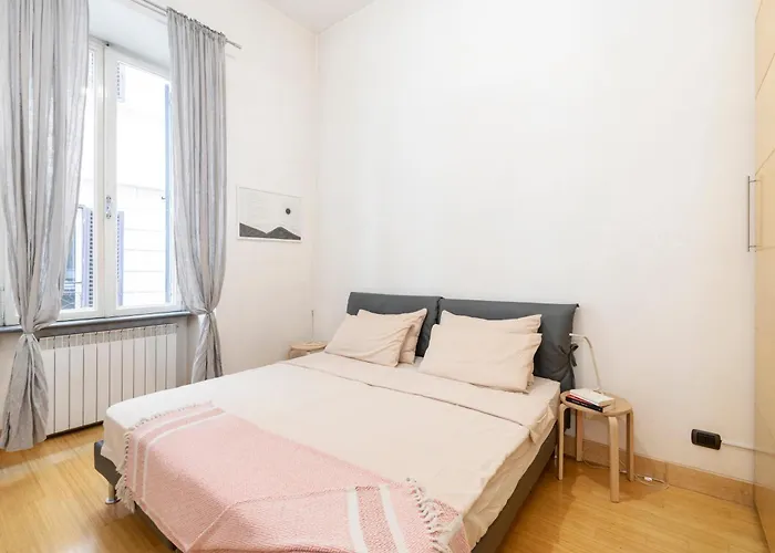 Apartment Beige Luxury Rome